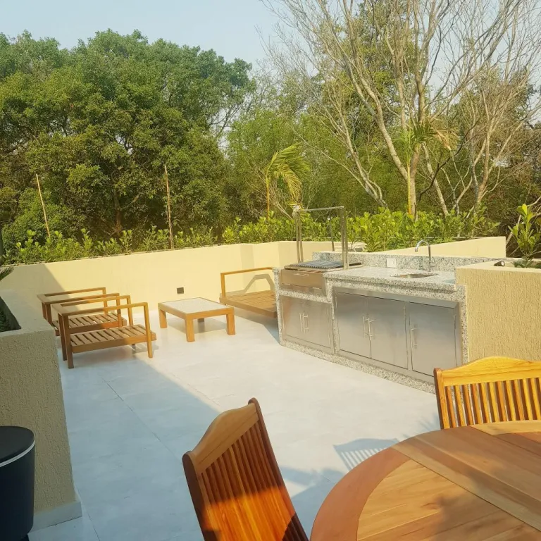 VENDO LUJOSO Y AMPLIO DUPLEX A ESTRENAR EN EL YACHT Y GOLF CLUB PYO. — foto 2