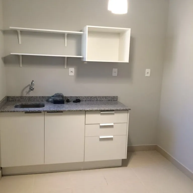 VENDO CASA EN ESQUINA ESPECIAL PARA OFICINA. ATRAS DE PASEO GALERÍA — foto 3