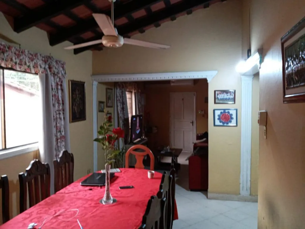 Casa. Barrio Trinidad. Zona ex Caballeria. Sup. 500mts2. Contruc. 150mts. — foto 3