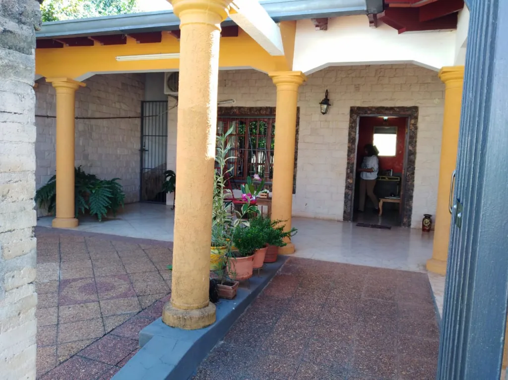 vendo hermosa casa en mariano roque alonso — foto 2