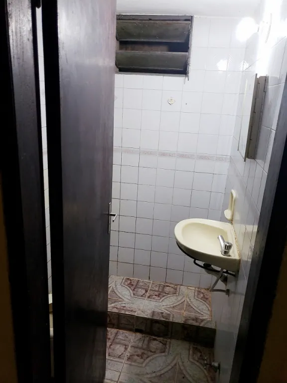 Alquilo hermoso dpto en fdo zona sur sobre 1ro de mayo a pasos de Mcal Estigarribia — foto 2