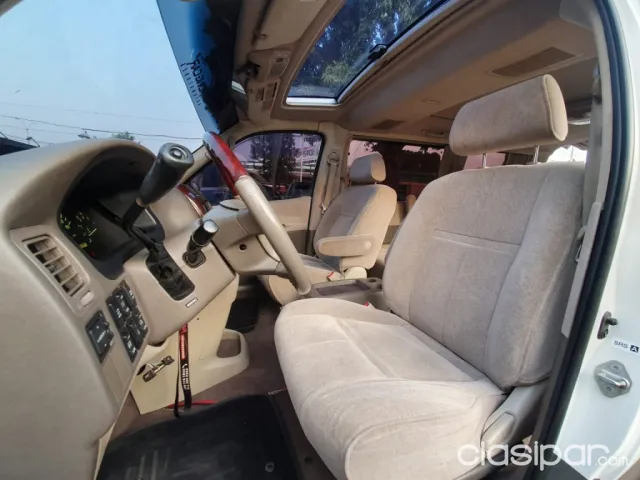 Toyota Hiace 2001 — foto 4