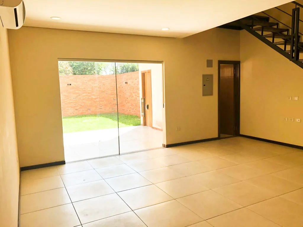 VENDO DUPLEX A ESTRENAR DETRAS COLEGIO SEK — foto 2