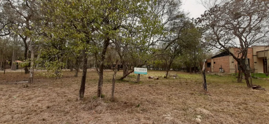Vendo terreno en esquina en el barrio cerrado Surubii, zona Puerto Safari — foto 3