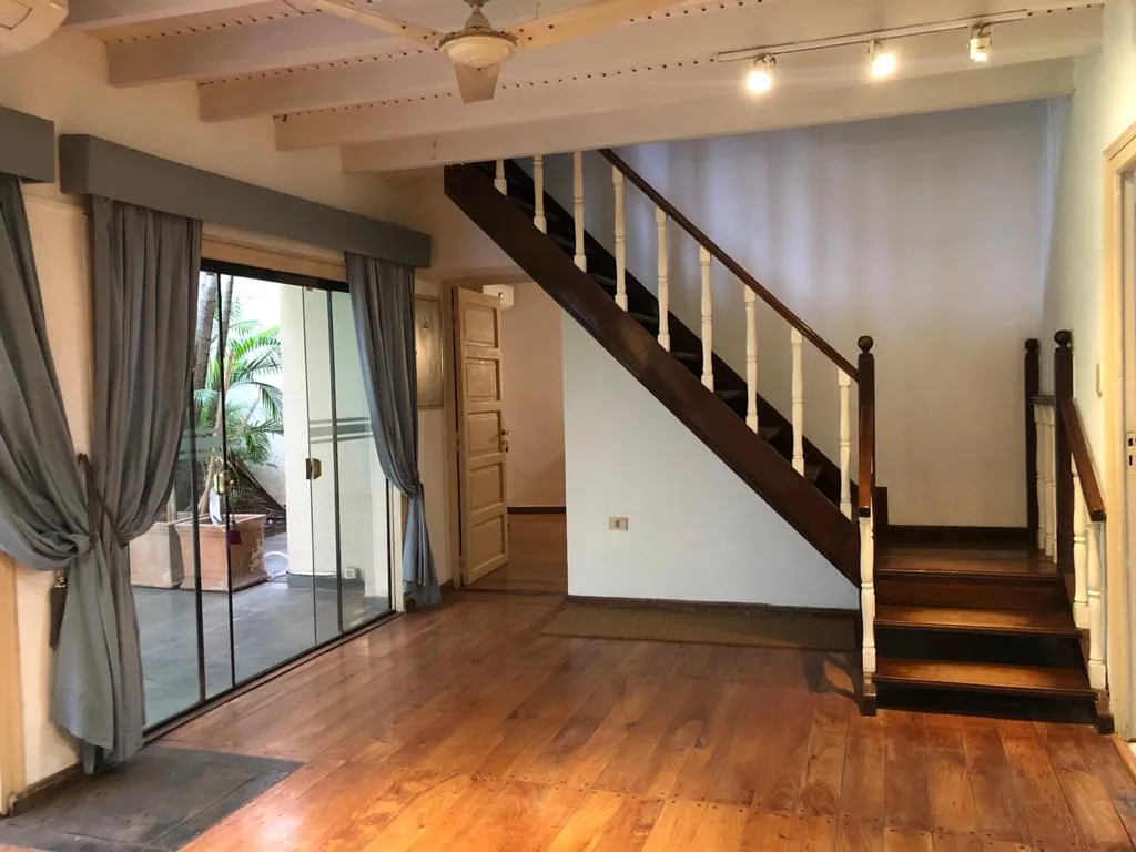 EN VENTA CASA DE 4 DORMITORIOS EN LOS LAURELES — foto 3