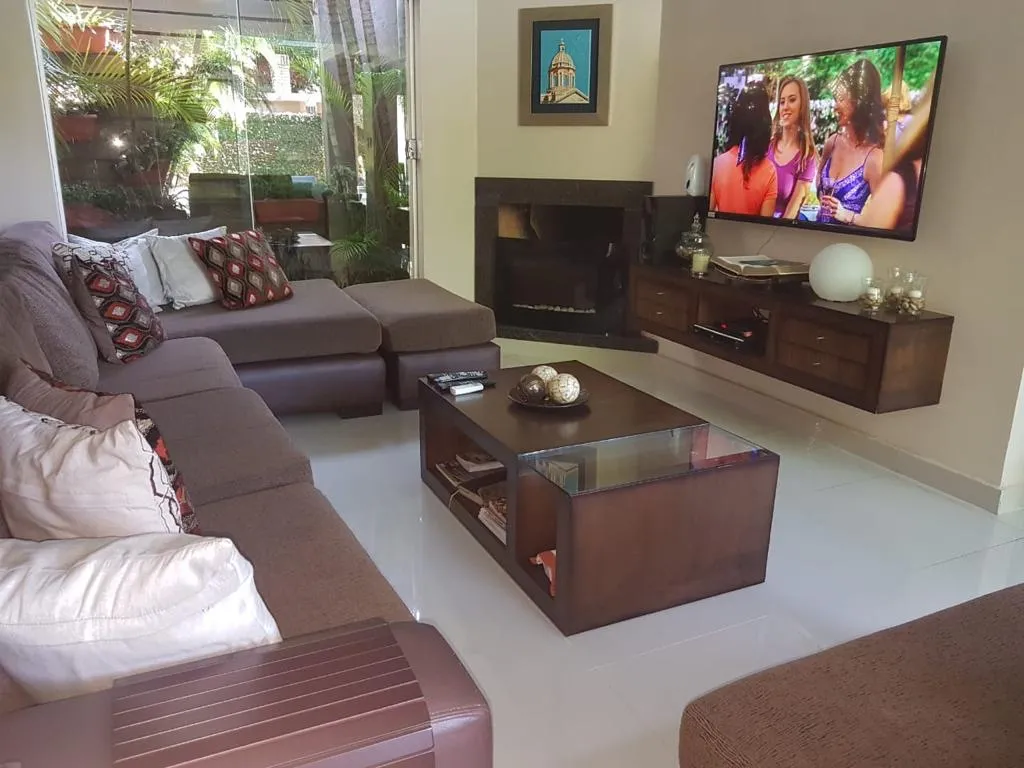 En venta amplia y confortable casa, Barrio Villa Aurelia — foto 3