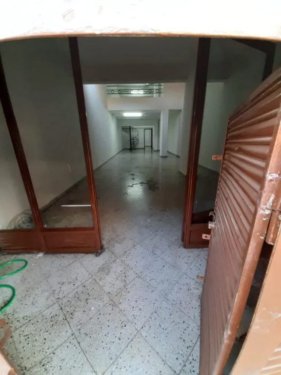 VENDO SALÓN CÉNTRICO!!! — foto 2