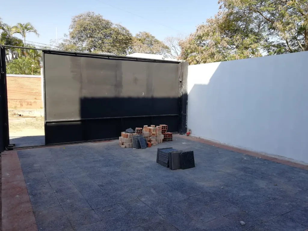 LAMBARÉ PROX. SUP EL PUEBLO: 2 LUJOSOS DÚPLEX A ESTRENAR, BELLOS, 5.000.000 GS (IVA INCLU) — foto 2