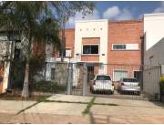 Vendo Casa en Asuncion - Zona Mangal