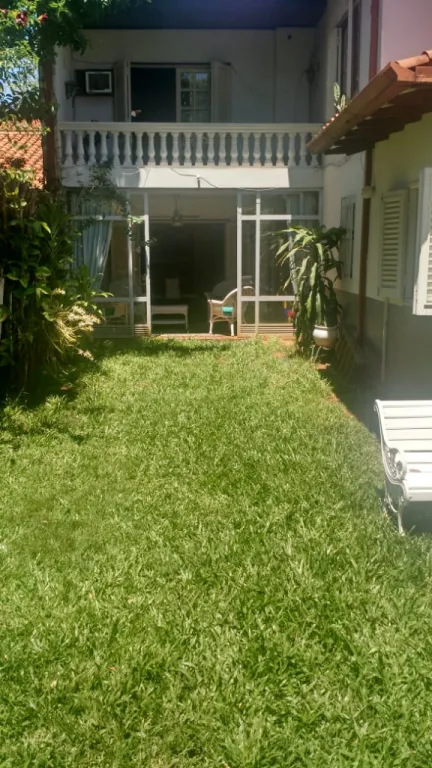 Vendo Amplia Residencia en Asuncion - Barrio Seminario — foto 3