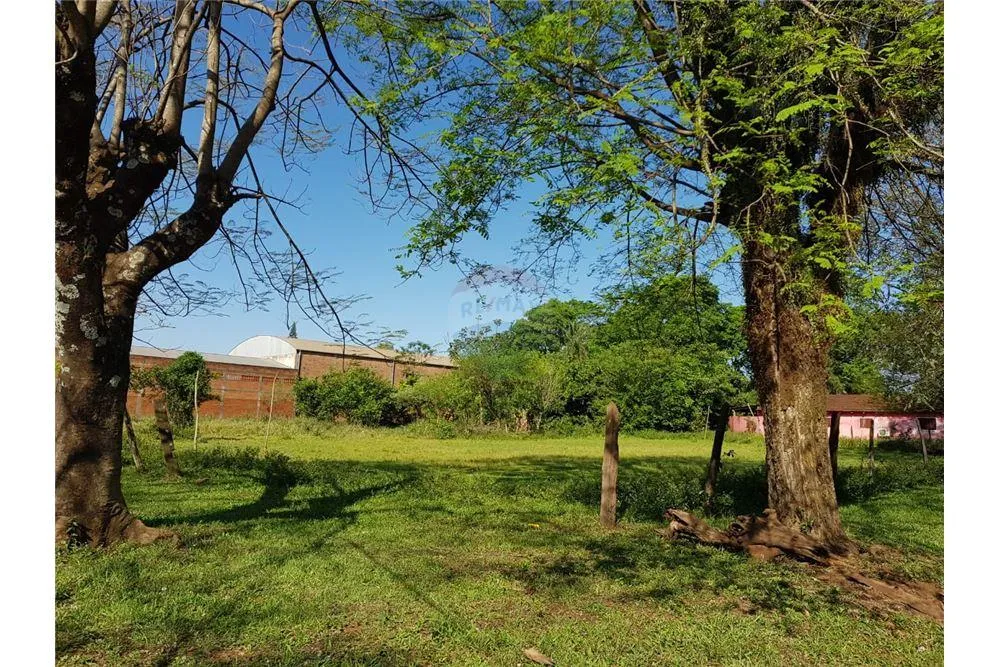 Vendo terreno en esquina, lugar estratégico para invertir. — foto 2