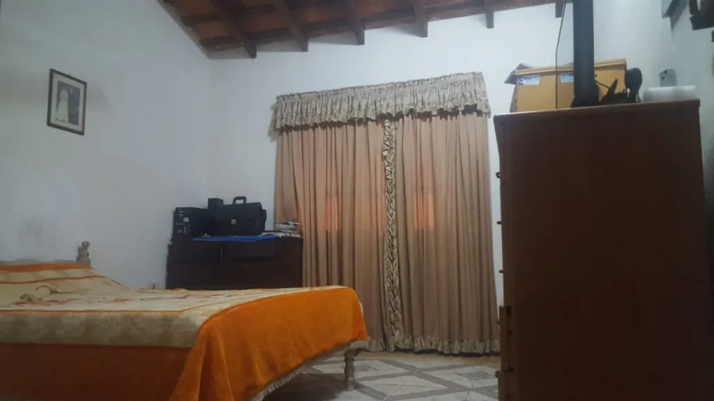 VENDO HERMOSA CASA EN SAN LORENZO!! 🏠 A 5 MINUTOS DEL CENTRO- BARRIO MIRAFLORES — foto 2