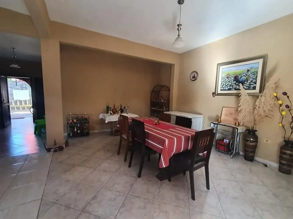 Alquilo Casa en el Barrio Santa Maria de Asunción Zona mariscal López y madame Lynch — foto 3