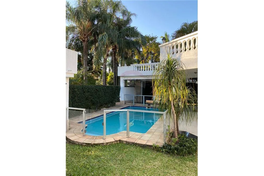 VENDO HERMOSA RESIDENCIA EN BARRIO EXCLUSIVO 550,000 USD — foto 3