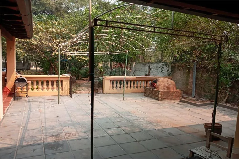 Casa con amplio terreno en San Bernardino 80,000 USD — foto 3
