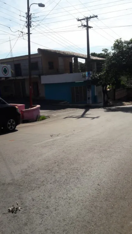 VENDO CASA EN FERNANDO DE LA MORA ZONA SUR!!! — foto 2