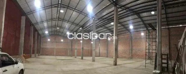 LOMA PYTA: IDEAL P EMPRESAS, 1.000M2 + OFICINA, IMPECABLE ESTADO, 15.000.000 GS — foto 3