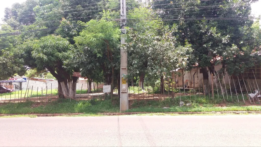 VENDO TERRENO SOBRE ASFALTO EN REDUCTO - SAN LORENZO - Zona Comercial — foto 3