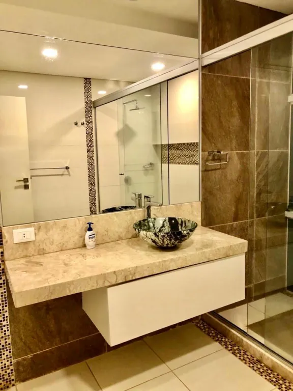 Villa Olimpia! Oferto Casa Minimalista zona Laguna Grande Shopping PInedo — foto 3