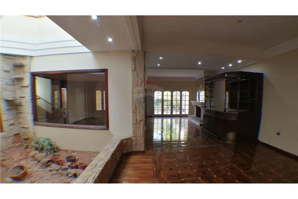 VENDO IMPORTANTE RESIDENCIA EN EL Bº CARMELITAS 890,000 USD — foto 3