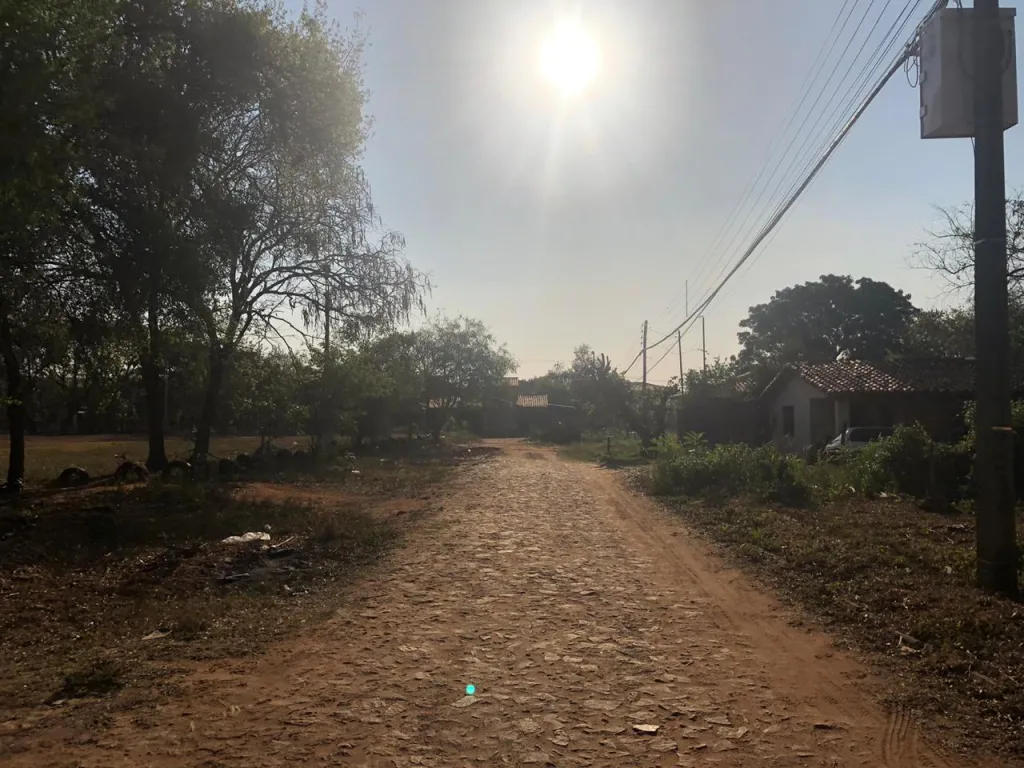 VENDO TERRENO DE 576 m2 EN LAURELTY LUQUE — foto 3