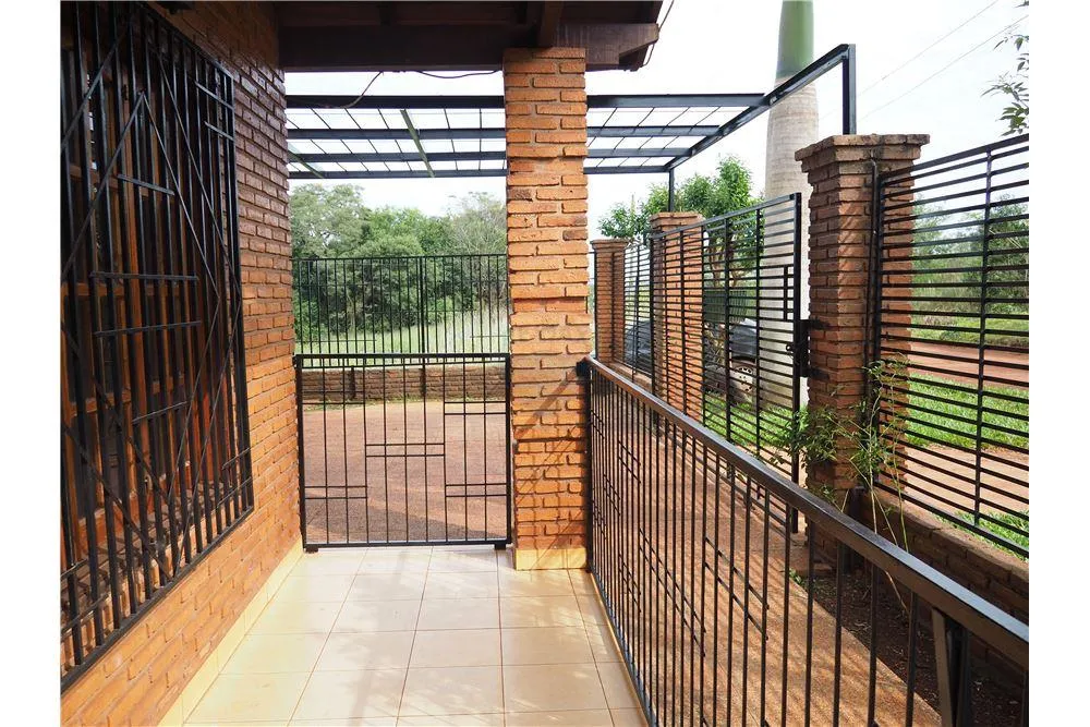 En venta esta linda, amplia y confortable casa en Hohenau — foto 3