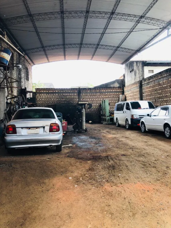 Vendo 2 Depósitos En Fdo. De La Mora A Pasos De Defensores Del Chaco — foto 2