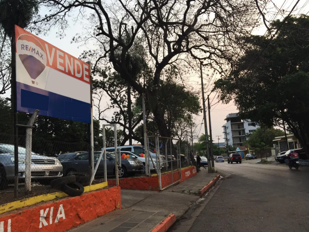 VENDO TERRENO DE 1294 M2 SOBRE AVDA. LA VICTORIA - SAN PABLO — foto 2
