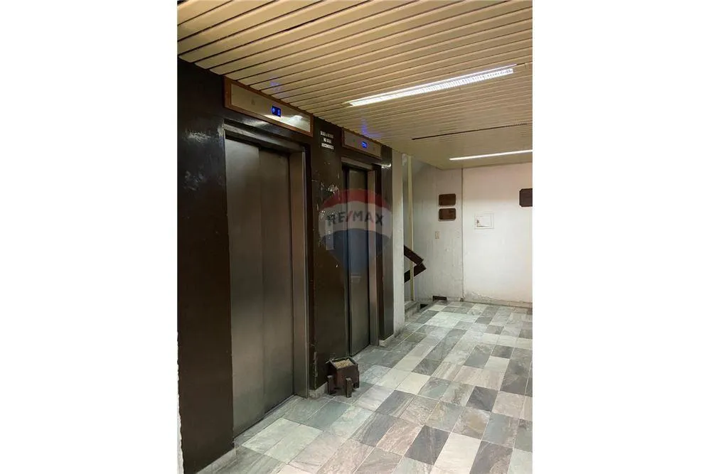 VENDO DEPARTAMENTO PARA OFICINAS CORPORATIVAS EN EL CENTRO DE ASUNCION — foto 2