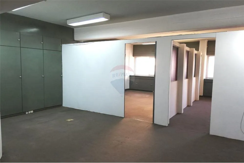 VENDO DEPARTAMENTO PARA OFICINAS CORPORATIVAS EN EL CENTRO DE ASUNCION — foto 3