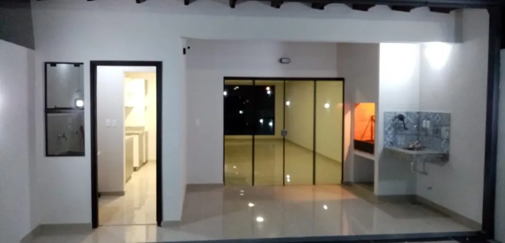 EN VENTA HERMOSO DUPLEX - FERNANDO DE LA MORA ZONA NORTE — foto 2