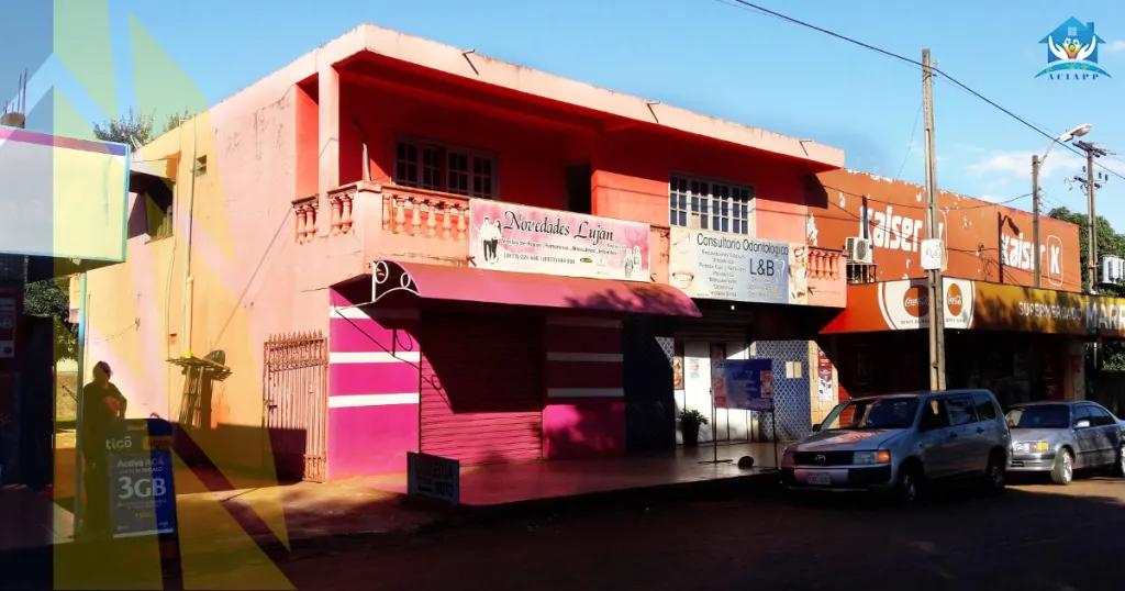 Salon comercial a pasos de la ruta nacional — foto 2