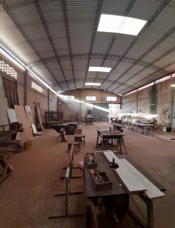 Vendo deposito de 300 m2 a 1 cuadra de Acceso Sur! Ubicación Estratégica! — foto 2