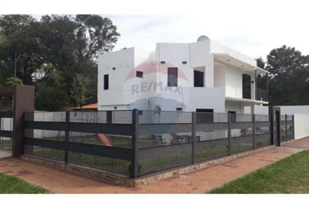 vendo hermosa casa en san Bernardino a 2 cuadras de la avda. guillermo naumann — foto 2