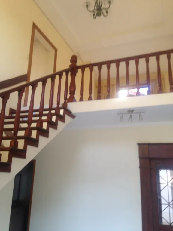EL DORADO PROX. CLUB CENTENARIO: CONFORTABLE CASA DUPLEX P CASA U OFICINA – 6.000.000 GS. — foto 3