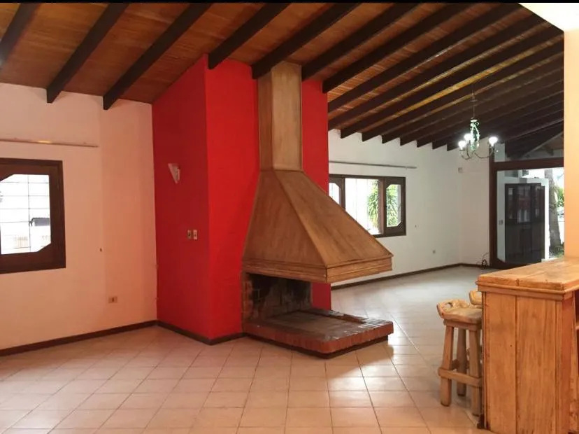 VILLA MORRA – LAS ALMENAS: IDEAL P CASA U OFICINA, 5 DORMITORIOS, 12.000.000 GS. — foto 2