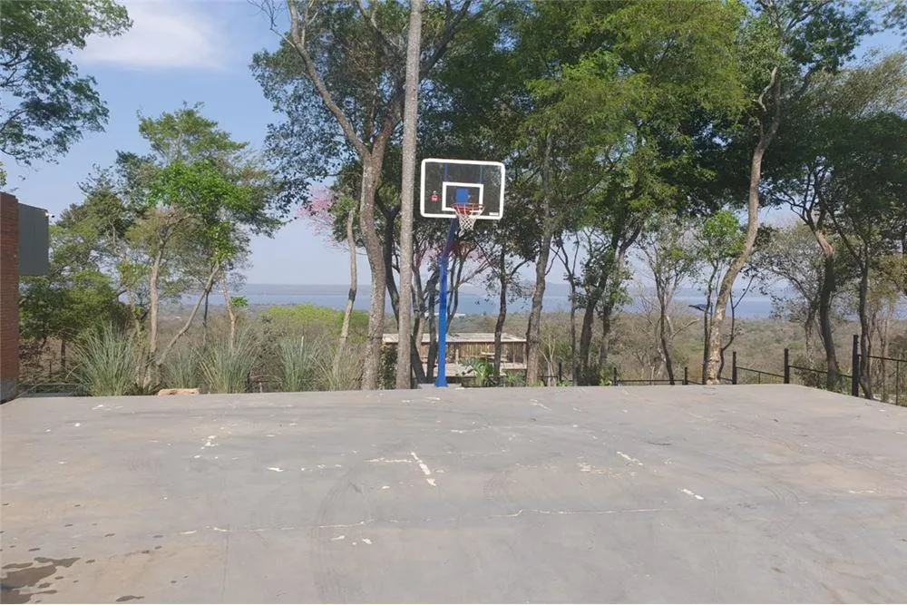 HERMOSA CASA EN LAS COLINAS CON VISTA AL LAGO 1,000,000 USD — foto 2