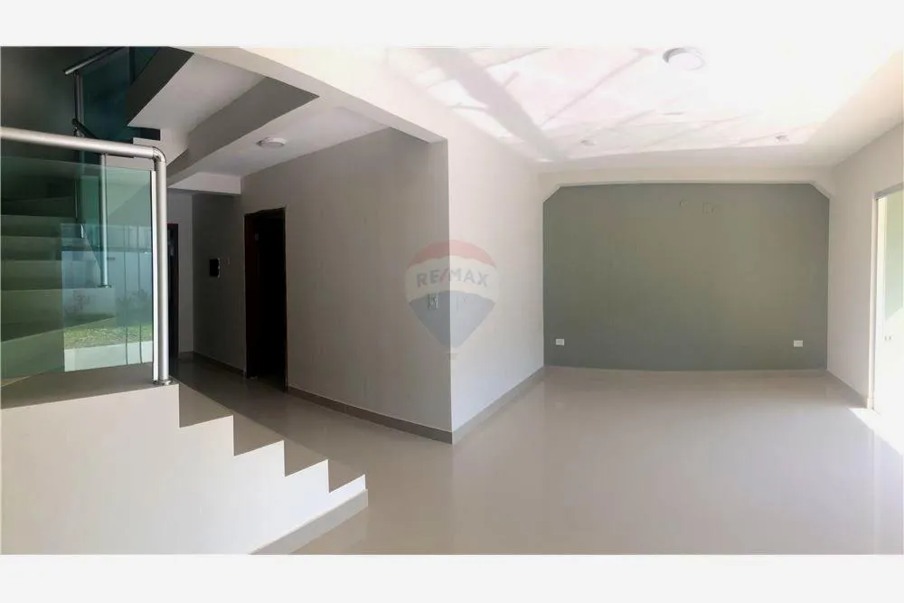 VENDO DÚPLEX ZONA CONMEBOL LUQUE — foto 3