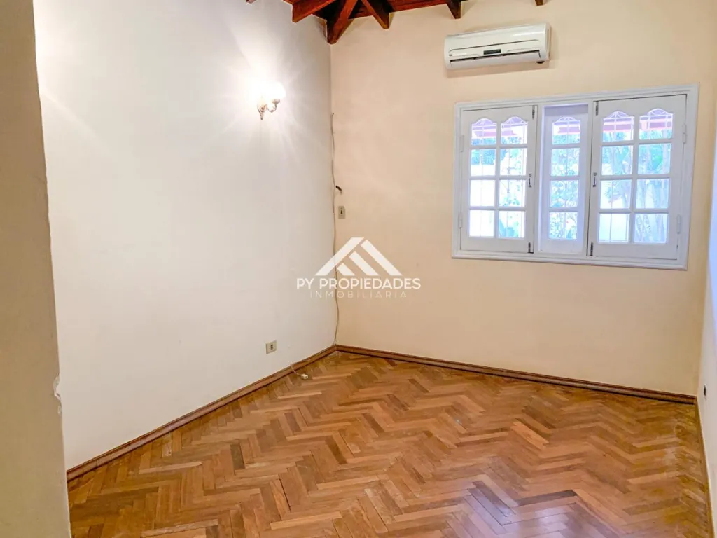 CASA EN VENTA EN ASUNCION - BARRIO LOS LAURELES — foto 2