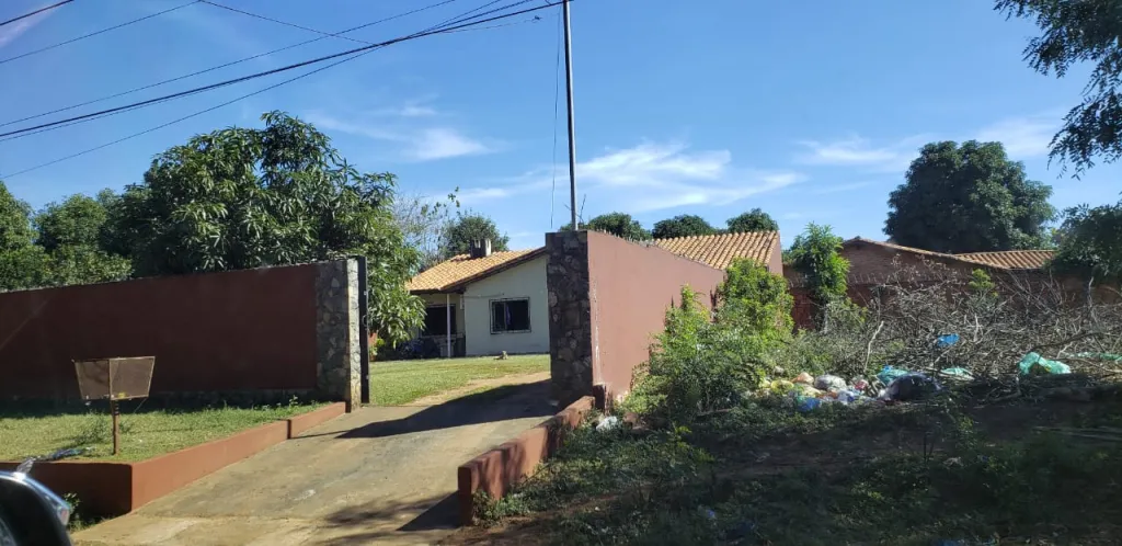 VENDO CASA EN LUQUE 3 CUADRAS DE RUTA LUQUESANLO - ZONA CARTONES YAGUARETE — foto 2