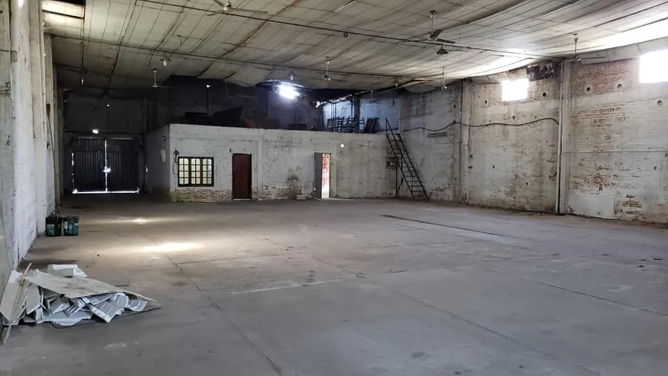 Vendo Deposito con local comercial sobre Rca Argentina — foto 2
