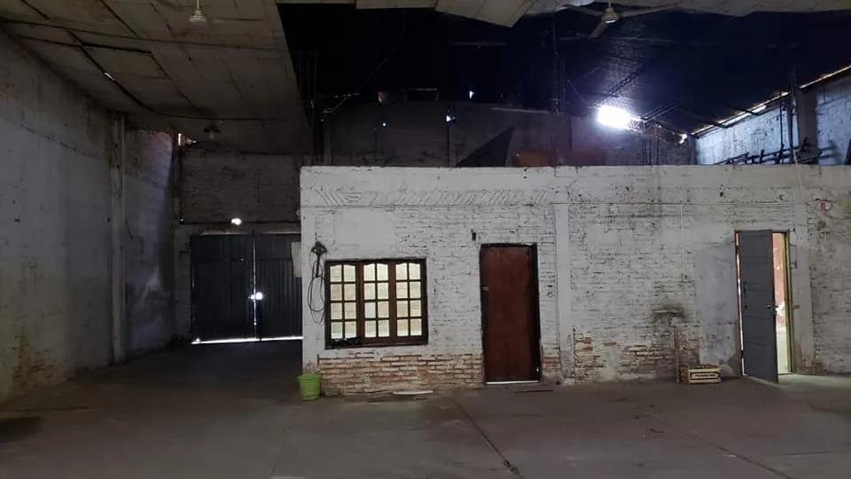 Vendo Deposito con local comercial sobre Rca Argentina — foto 3