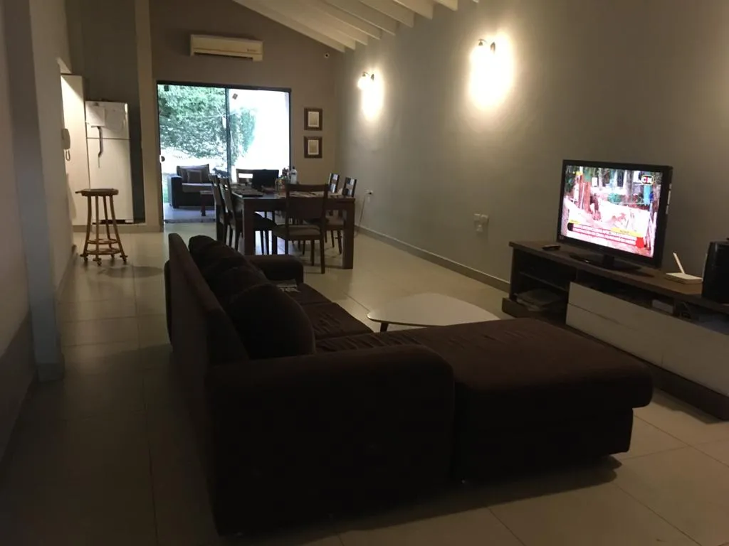 VENDO CASA EN FERNANDO DE LA MORA ZONA SUR — foto 3