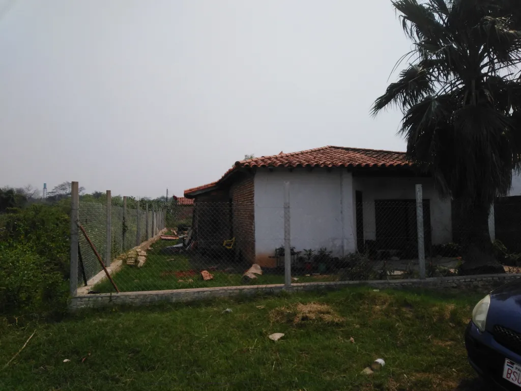 Casa a refaccionar en Mariano Roque Alonso. — foto 2