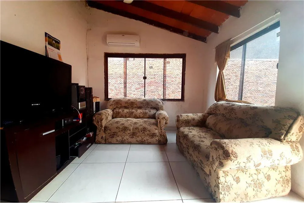 AMPLIA CASA ZONA CENTRICA DE ASUNCIÓN 950,000,000 ₲s — foto 3