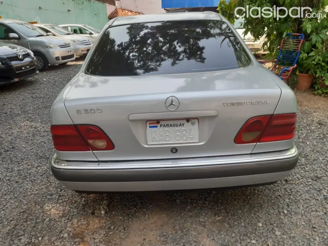 Mercedes-Benz E 300 1999 - foto 8