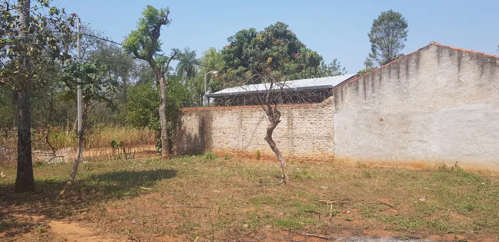 UN LINDO TERRENO DE 360 M2 EN EL BARRIO CAMPO VIA, A CUADRAS DE LA MUNICIPALIDAD DE LUQUE — foto 3