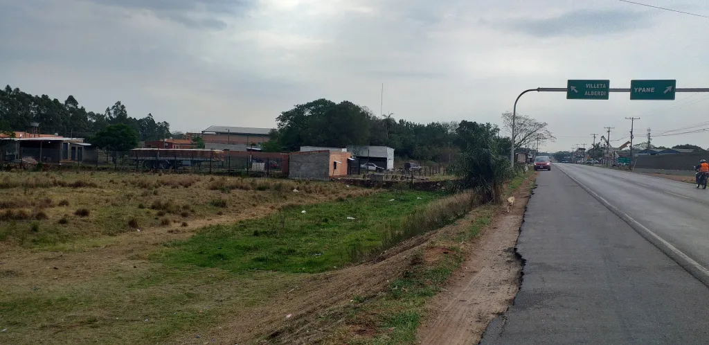TERRENO DE 2280 M2 EN ACCESO SUR, SOBRE RUTA — foto 2