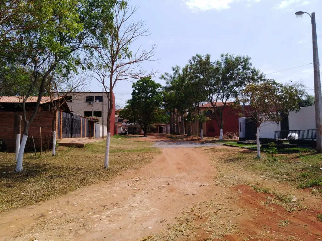 Vendo terreno en zona residencial Laguna Grande - San Lorenzo — foto 3
