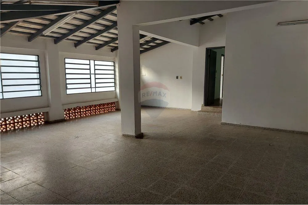 Vendo Depósito en Lambare 180,000 USD — foto 2